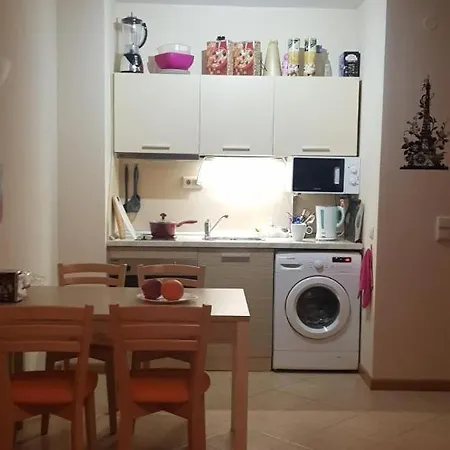 In A Complex In Sunny * ساني بيتش